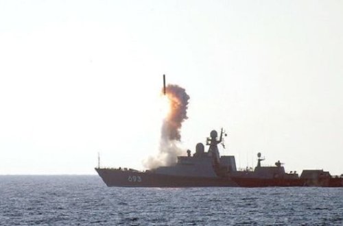 Xəzərdə Rusiya gəmisi yanır