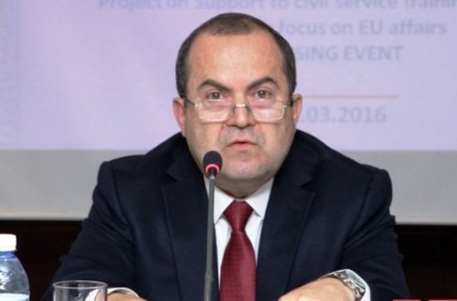 İmtahan Mərkəzində