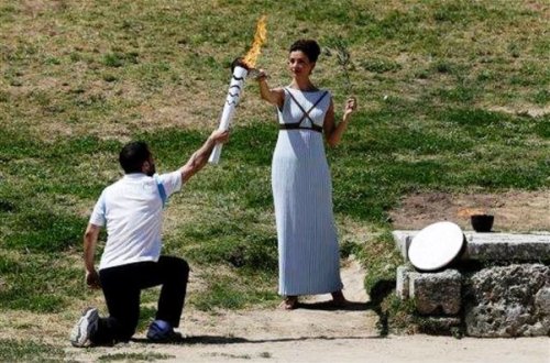 Olimpiya Oyunlarının məşəli yandırıldı