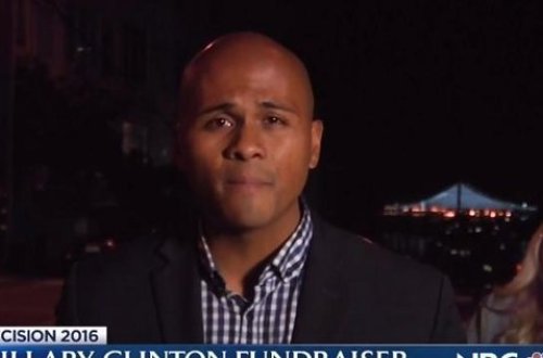 Naməlum qadın canlı yayımda sinəsini açdı