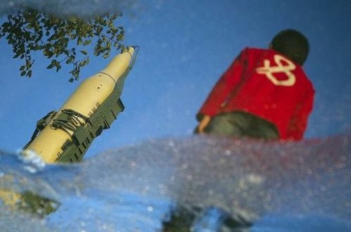 İran Rusiya tərəfə ballistik raket atdı