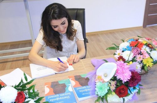 Cəlalə Nəzəroğlunun “Danışığınla həyatı qazan” adlı kitabı