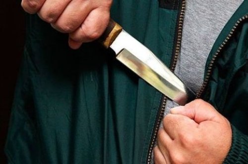 Arvadını əlindən alıb, özünü də bıçaqladı