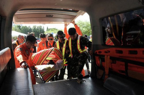 Həbsxanada qumbara partladı