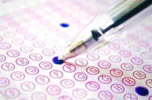 Məktəb direktoru olmaq istəyənlər imtahan verdi