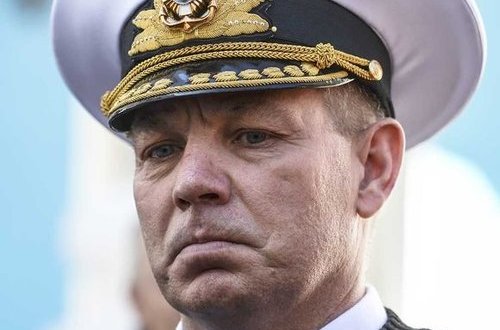 Poroşenko Hərbi-Dəniz Qüvvələrinin komandanını işdən çıxardı