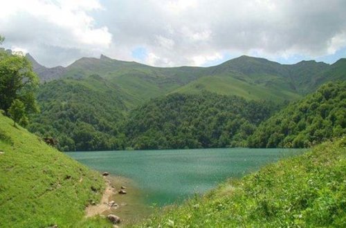 Azərbaycanlıların Göygölə rüsvayçı münasibəti