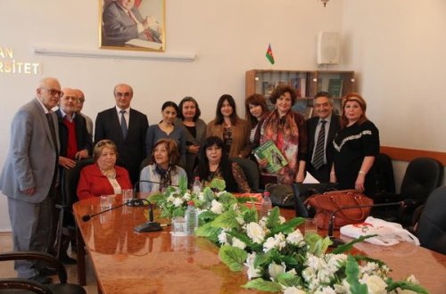 В Бакинском славянском университете состоялась встреча с сотрудниками журнала «Литературный Азербайджан»