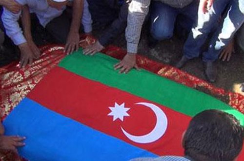 Şəhidin nəşi evinə gətirildi