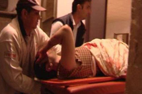 Yasamalda 18 yaşlı gənc başından bıçaqlandı