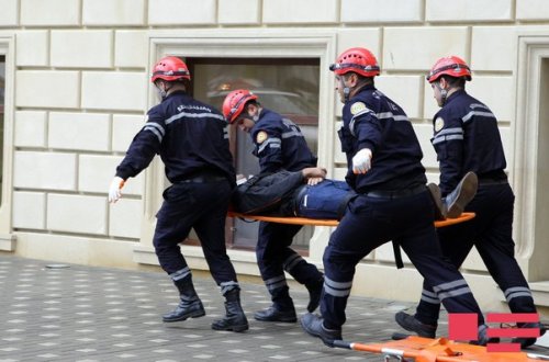 Qülləyə çıxan şəxs: 