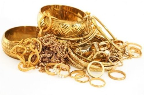 Bakıda mənzildən 50 min manatlıq qızıl oğurlanıb