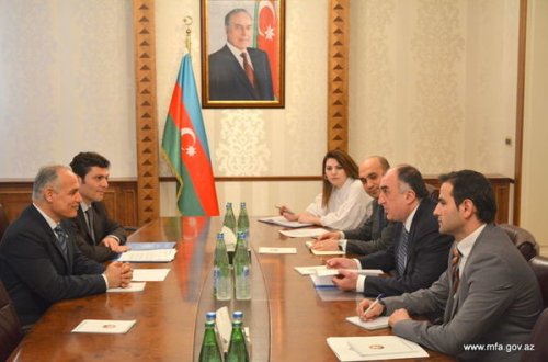 Elmar Məmmədyarov Qulam İsakzaini qəbul edib