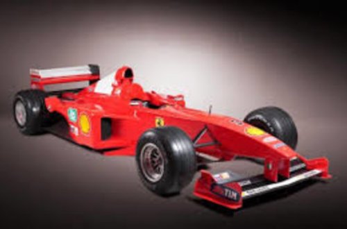 Şumaxerin ilk avtomobili hərraca çıxarıldı