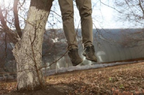 Sabunçuda iki nəfər özünü öldürdü