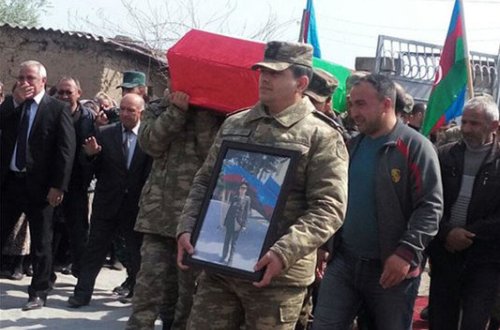 Şəhid zabitimiz İmişlidə torpağa tapşırılır