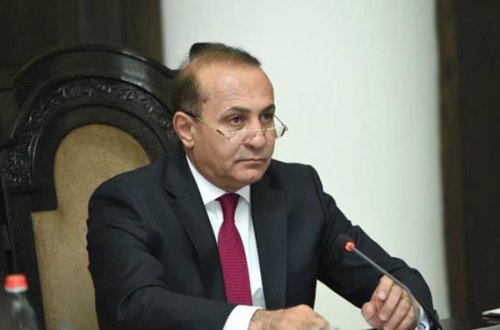 Erməni nazirdən mədəniyyətsiz müraciət