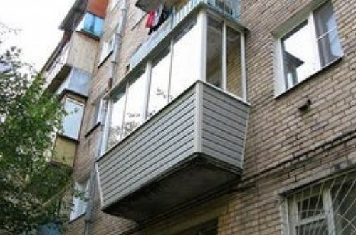 Eyvandan yıxılan 92 yaşlı qadın öldü