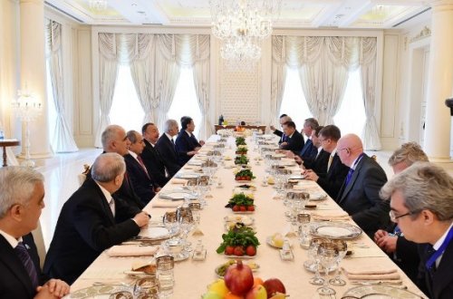 Medvedevin şərəfinə