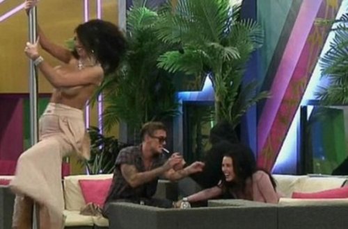 Canlı yayımda biabırçılıq: əxlaqsızlıq 