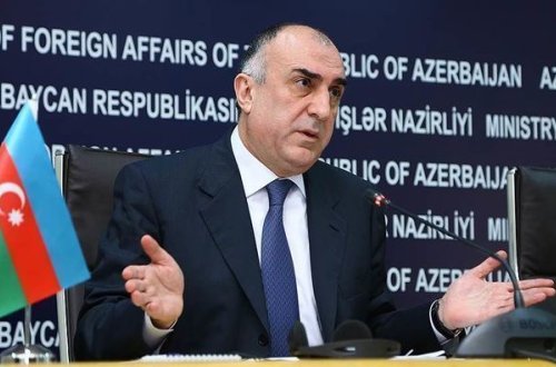 Lavrovun irəli sürdüyü təkliflər üzərində işləyirik.