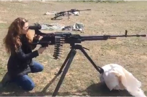 Aparıcı cəbhə bölgəsində iriçaplı pulemyotdan atəş açdı