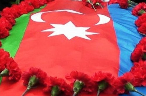 Şəhid zabitlər alqış sədaları altında dəfn olundular