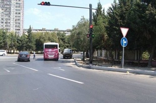 Azadlıq prospektində nəqliyyatın hərəkətində dəyişikliklər edilib