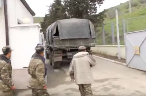 Ermənilər meyitlərini belə daşıyırlar