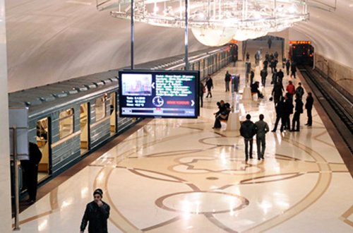 Metro stansiyalarında təhlükəsizlik tədbirləri gücləndirildi