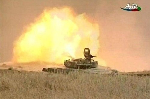 Azərbaycan ordusunun 3 tankının vurulması xəbərinə