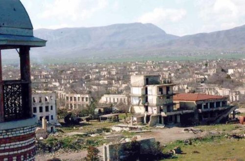 Ağdamda atışmada iki ev, bir məktəb dağıldı