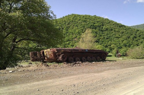 ERMƏNİSTAN DAĞILIR