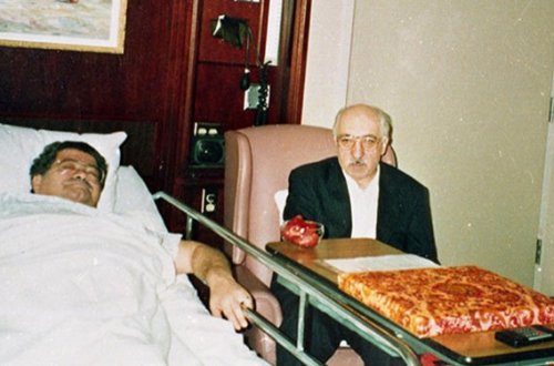 Turqut Özalın ölümündə Gülənin əli var?