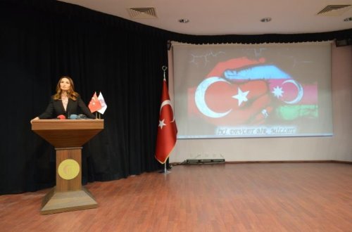 Millət vəkili Çanakkalada konfrans verib