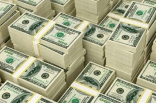 Bu gün 1 banka 1 mln. dollar satıldı