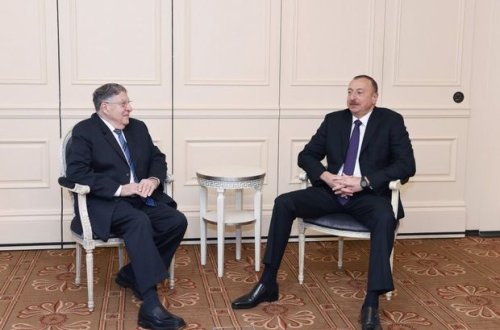 İlham Əliyev ABŞ-ın sabiq qubernatoru ilə görüşüb