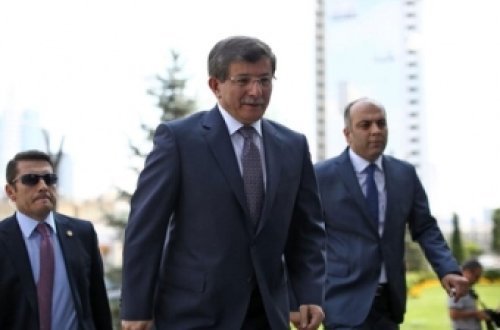 Əhməd Davudoğlu TƏCİLİ İCLAS ÇAĞIRDI