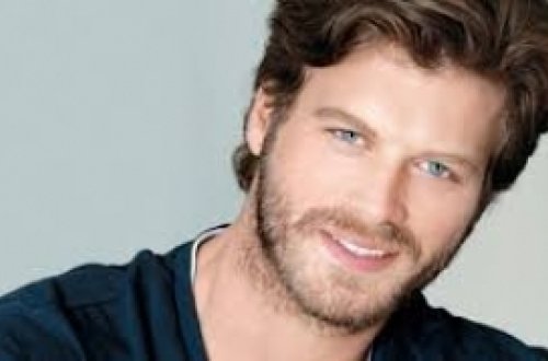 Kıvanç Tatlıtuğ əməliyyat olunacaq