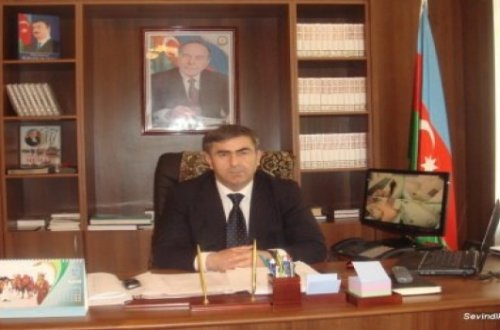 Sevindik Hətəmov iki müavinini niyə iclasdan qovdu?