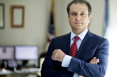 Məşhur prokuror azərbaycanlı milyarderə qarşı