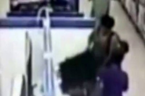 Ətəyinin altında elə bir şey gizlətdi ki…