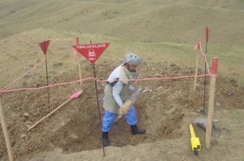 Qrad raketinin qalıqları aşkarlandı