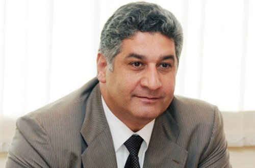 Azad Rəhimov Dubaya getdi