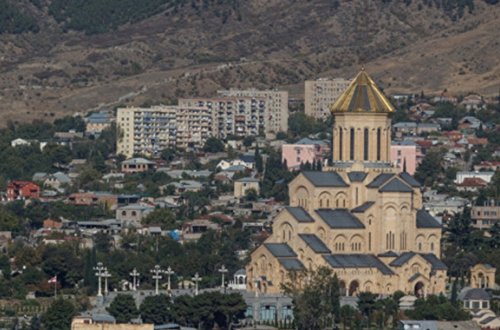 Gürcüstan Kilsəsinin əsas məbədində yanğın başlayıb