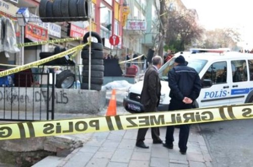 Polis iki həmkarını öldürdü