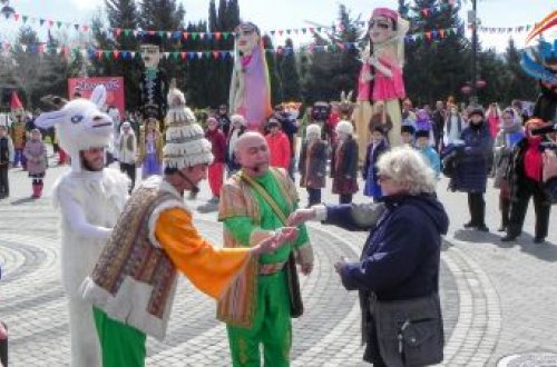 Bakıda Novruz şənliyinə hazırlıq görülür