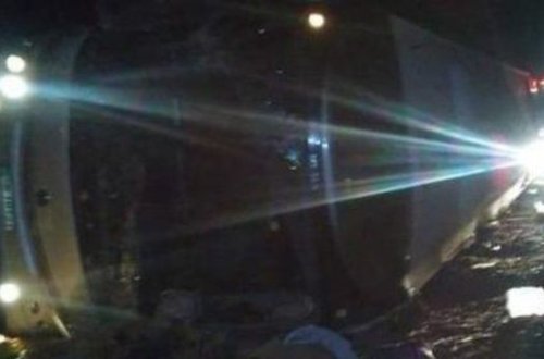 Məkkəyə gedən avtobus aşdı,