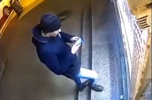 Bakıda telefon oğrusu kameraya düşdü