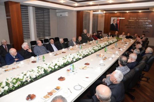 Nəsimi rayonunda müharibə və əmək veteranları ilə görüş keçirildi